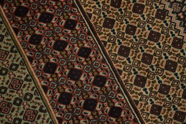 https://image-static-obj.rugsource.com/small/164537_3205738_0926d977.jpeg