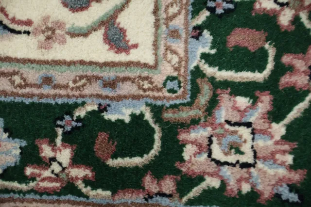 https://image-static-obj.rugsource.com/small/164805_3212551_0f8acd29.jpeg
