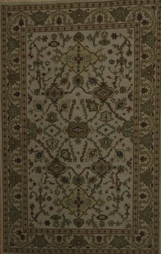 https://image-static-obj.rugsource.com/small/165122_3218572_9b269600.jpeg