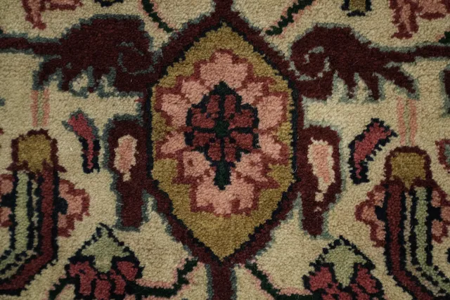 https://image-static-obj.rugsource.com/small/165241_3221117_2cc7fac5.jpeg
