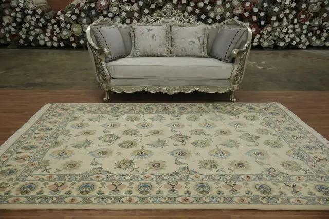 https://image-static-obj.rugsource.com/small/165297_3222960_0e0ad236.jpeg