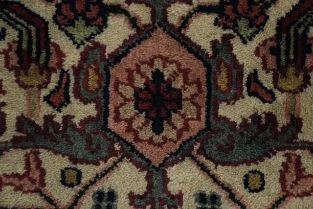 https://image-static-obj.rugsource.com/small/165362_3223574_32a9ef91.jpeg