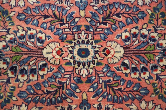 https://image-static-obj.rugsource.com/small/165714_3231035_b276d717.jpeg