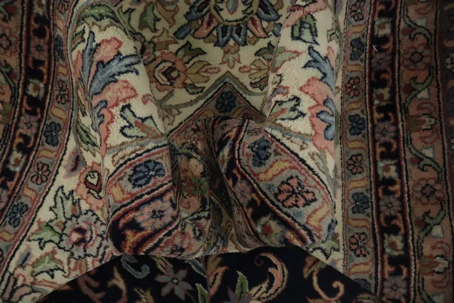 https://image-static-obj.rugsource.com/small/165802_3233560_e1f369d4.jpeg