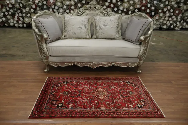 https://image-static-obj.rugsource.com/small/165881_3237354_8aae289c.jpeg