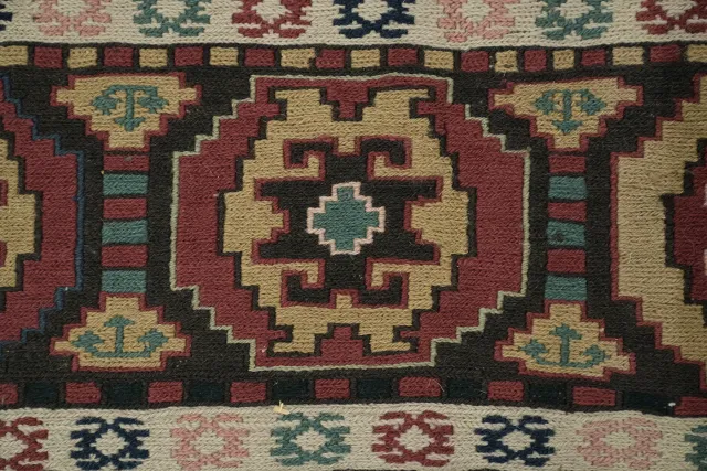 https://image-static-obj.rugsource.com/small/165911_3242149_4dedaa62.jpeg