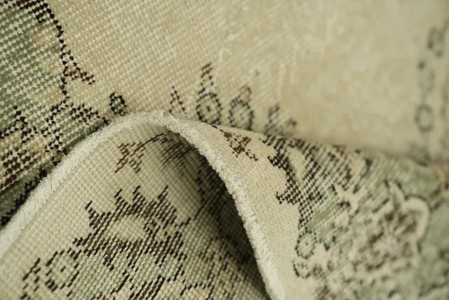 https://image-static-obj.rugsource.com/small/166373_3267594_1300b94b.jpeg