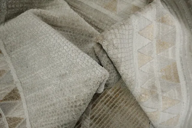 https://image-static-obj.rugsource.com/small/166504_3270904_703e8fa7.jpeg