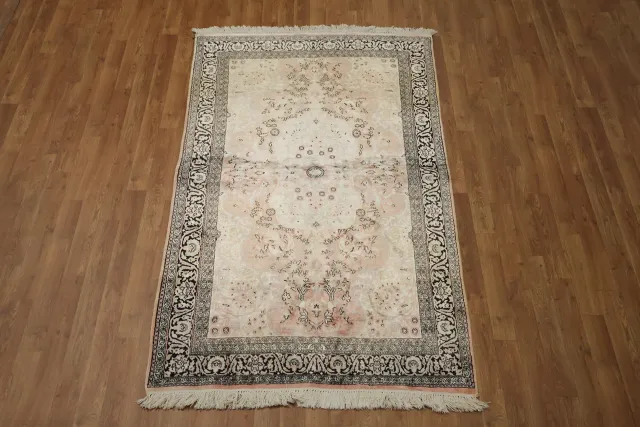 https://image-static-obj.rugsource.com/small/167887_3319179_e5212664.jpeg