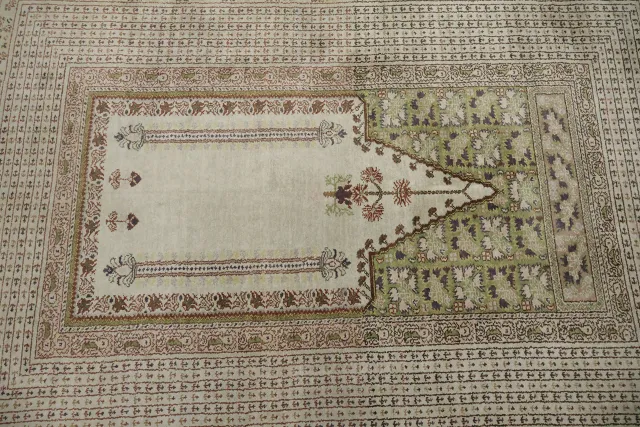 https://image-static-obj.rugsource.com/small/168012_3322039_e7e30100.jpeg