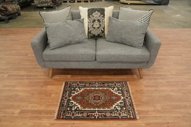 https://image-static-obj.rugsource.com/small/168415_3330977_08106b50.jpeg