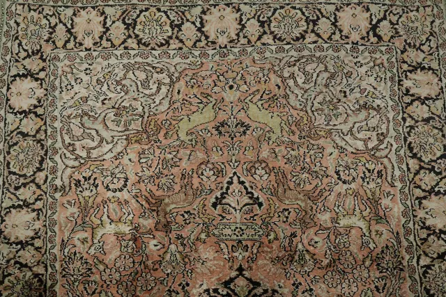 https://image-static-obj.rugsource.com/small/169062_3342933_e5078157.jpeg