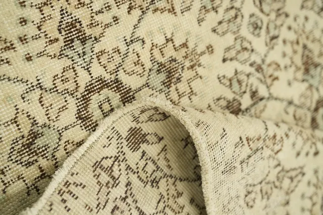 https://image-static-obj.rugsource.com/small/169679_3358827_c2e3f132.jpeg