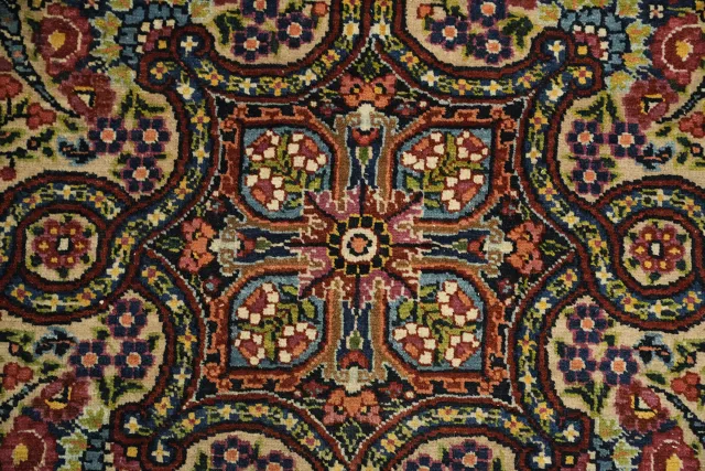 https://image-static-obj.rugsource.com/small/169751_3361927_d9833829.jpeg