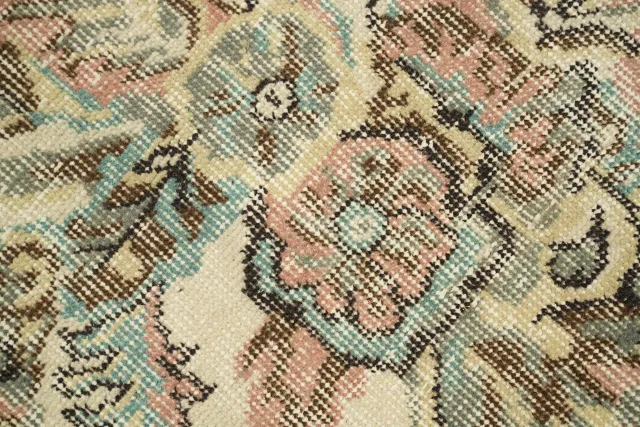 https://image-static-obj.rugsource.com/small/170026_3370529_0103b17e.jpeg