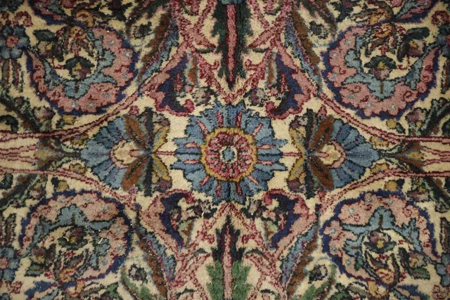 https://image-static-obj.rugsource.com/small/171779_3480873_f9988143.jpeg