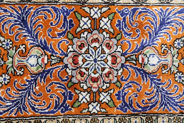 https://image-static-obj.rugsource.com/small/18634_382648_0b15f76d.jpeg
