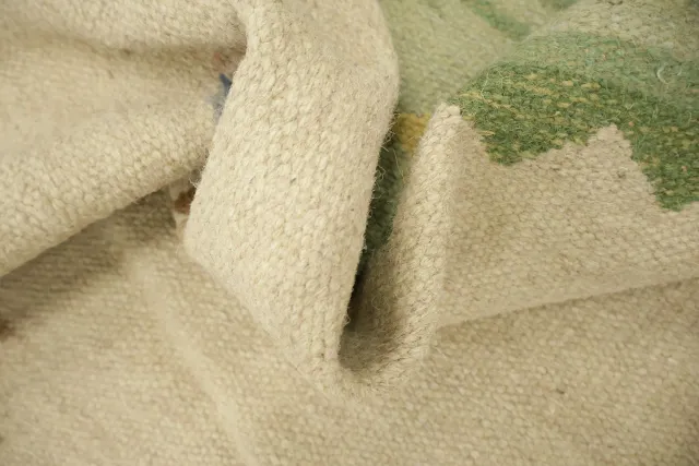 https://image-static-obj.rugsource.com/small/364_3467142_37210f35.jpeg