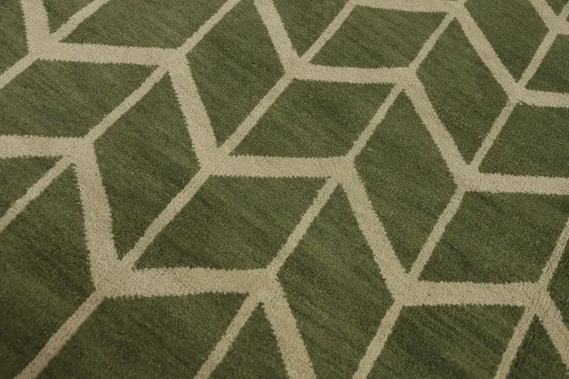 https://image-static-obj.rugsource.com/small/3704_3001209_d7fe5f2d.jpeg