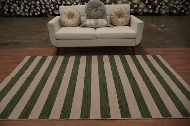 https://image-static-obj.rugsource.com/small/533_3180452_40058802.jpeg