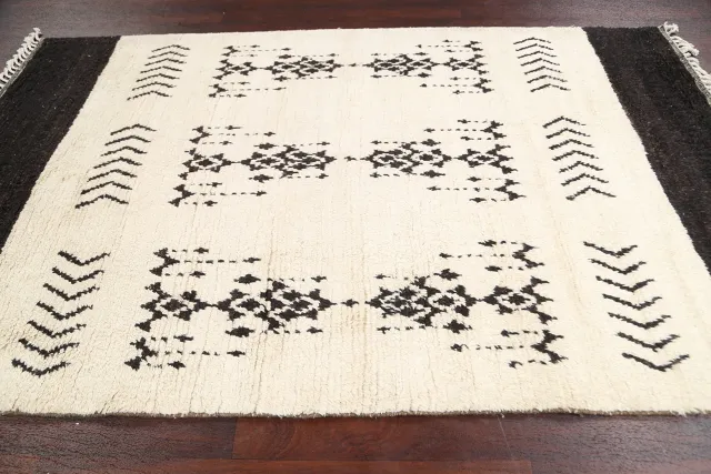 https://image-static-obj.rugsource.com/small/64095_1254306_658afe60.jpeg