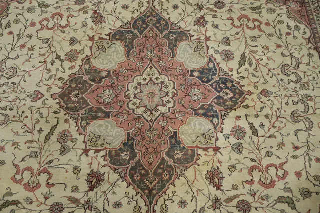 https://image-static-obj.rugsource.com/small/65929_3442271_d98801e7.jpeg