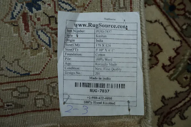 https://image-static-obj.rugsource.com/small/67204_3250732_0de8d779.jpeg