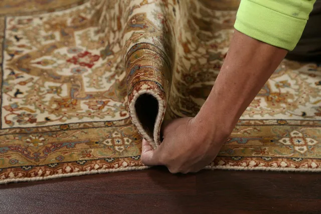 https://image-static-obj.rugsource.com/small/68790_1353861_90fc760e.jpeg