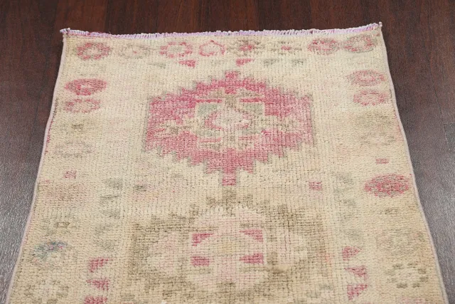 https://image-static-obj.rugsource.com/small/69583_1370274_cf237f31.jpeg