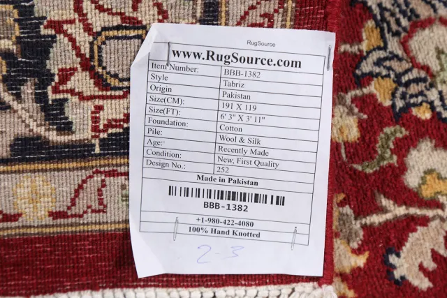 https://image-static-obj.rugsource.com/small/73018_1434726_2752ac79.jpeg