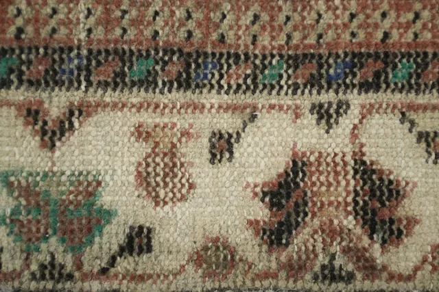 https://image-static-obj.rugsource.com/small/75037_3300101_561463db.jpeg