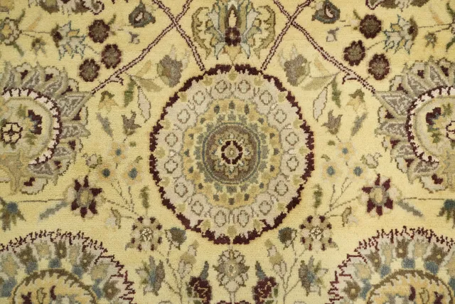 https://image-static-obj.rugsource.com/small/76611_3391392_79e3912b.jpeg