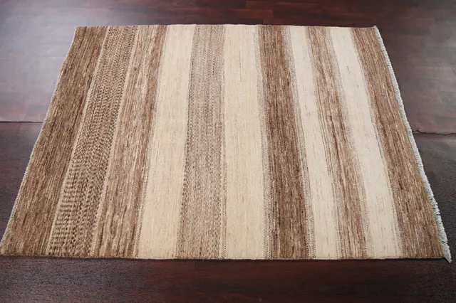 https://image-static-obj.rugsource.com/small/81111_1608380_5e7708eb.jpeg