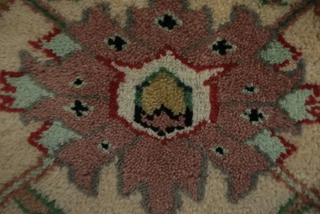 https://image-static-obj.rugsource.com/small/84733_3193475_8121b9c1.jpeg