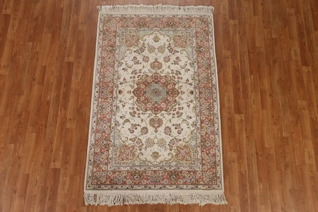 https://image-static-obj.rugsource.com/small/94602_1887356_a62a842d.jpeg